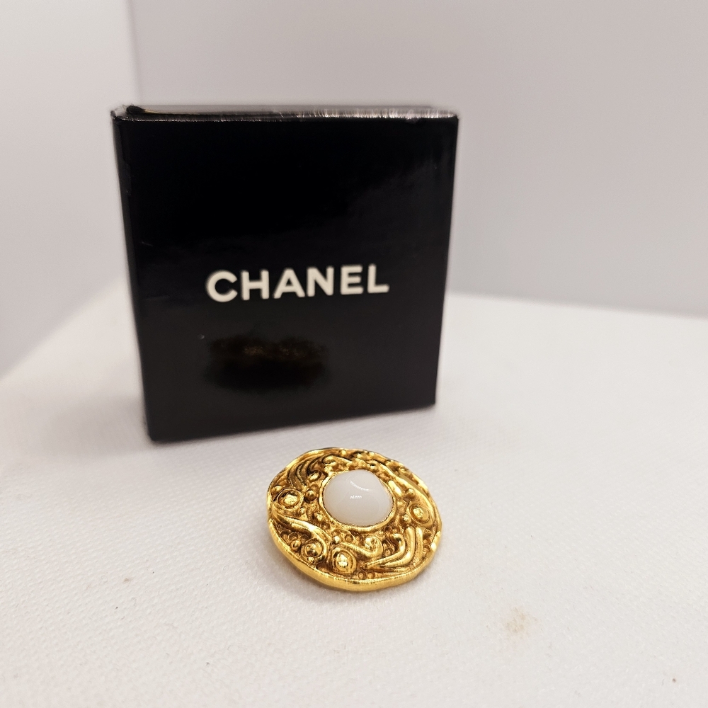 Chanel Pin Brooch - Picture 12 of 12